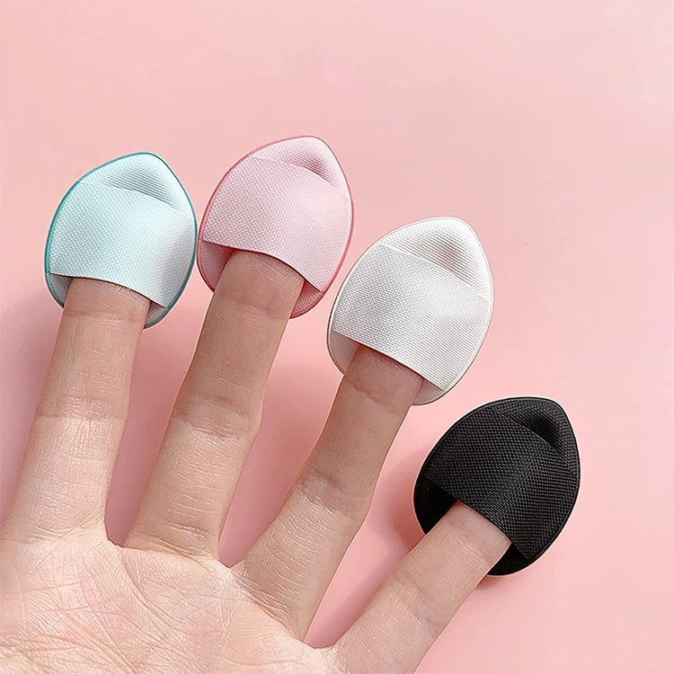 Finger face make-up puffs Set of 4