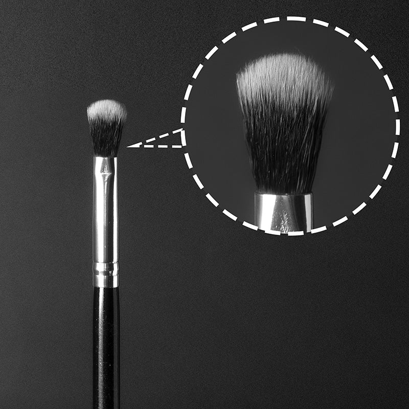 Tapered Eyeshadow Brush T.D.C 07